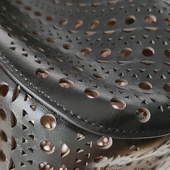 Alaia rose marie - Picture 9 of 11